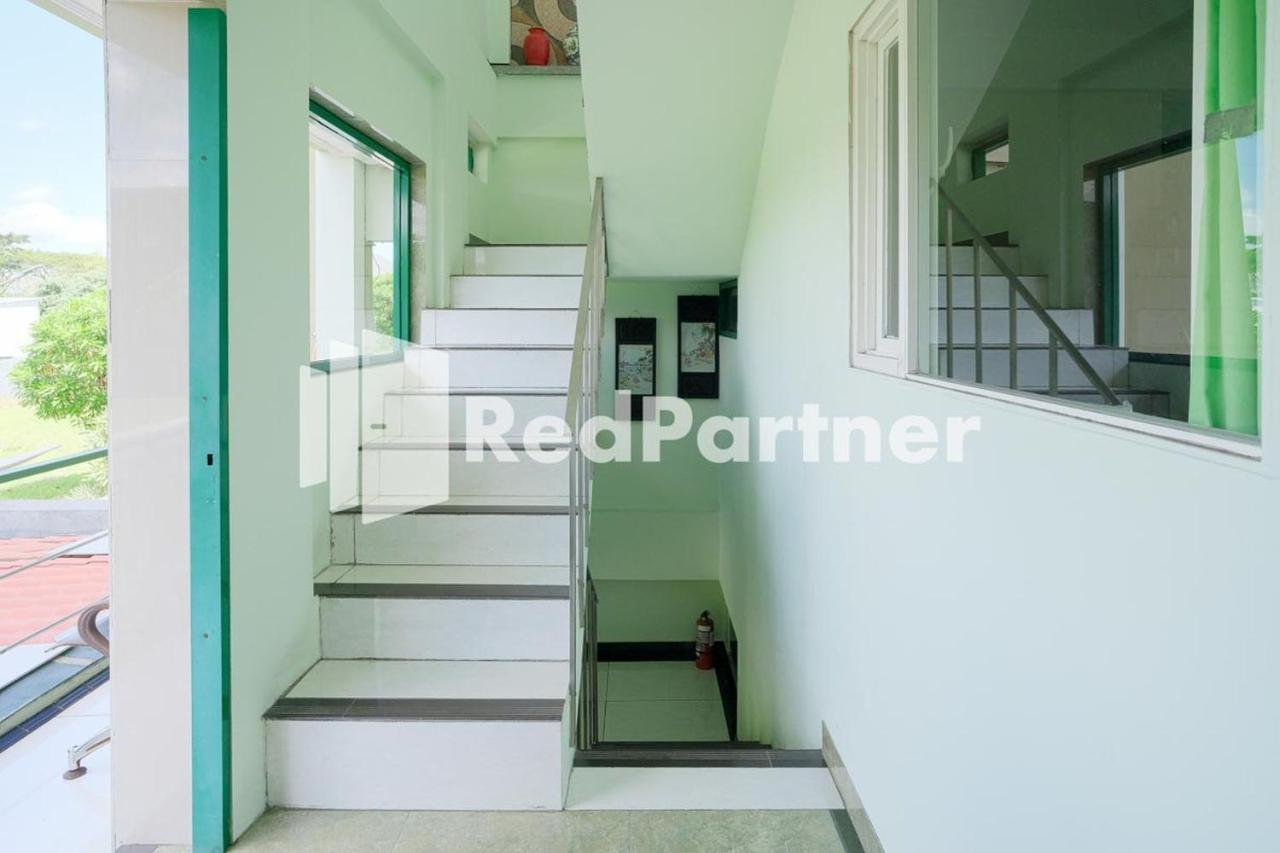 Pondok Hijau Syariah Mitra Reddoorz At Citraland Surabaya Dış mekan fotoğraf